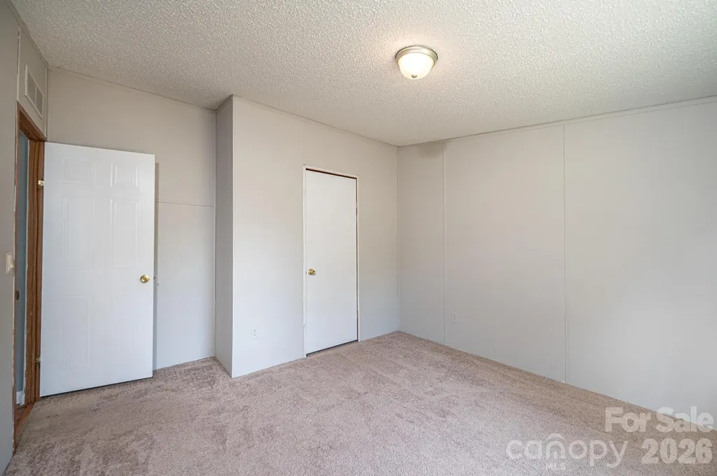 3825 Berry Creek Circle Granite Falls NC 28630