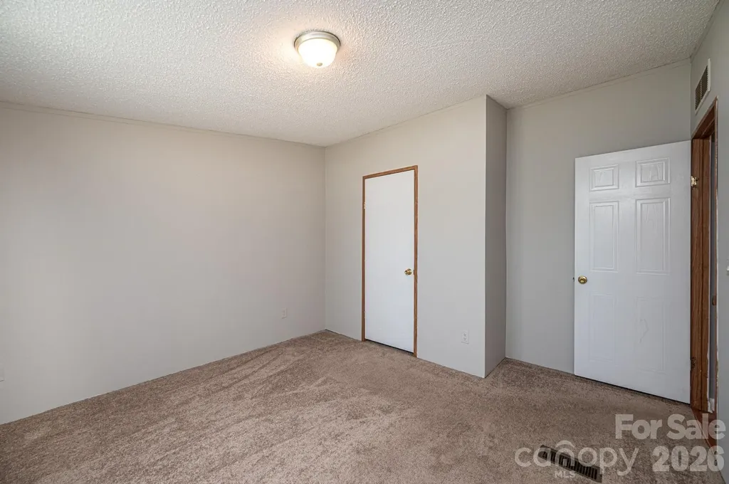 3825 Berry Creek Circle Granite Falls NC 28630