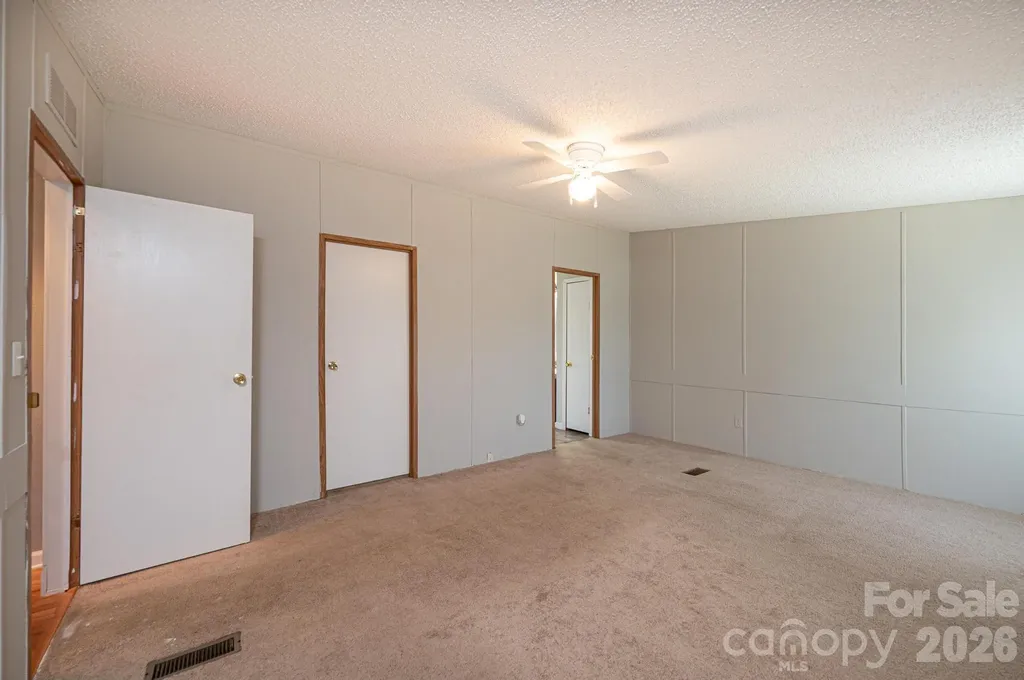 3825 Berry Creek Circle Granite Falls NC 28630