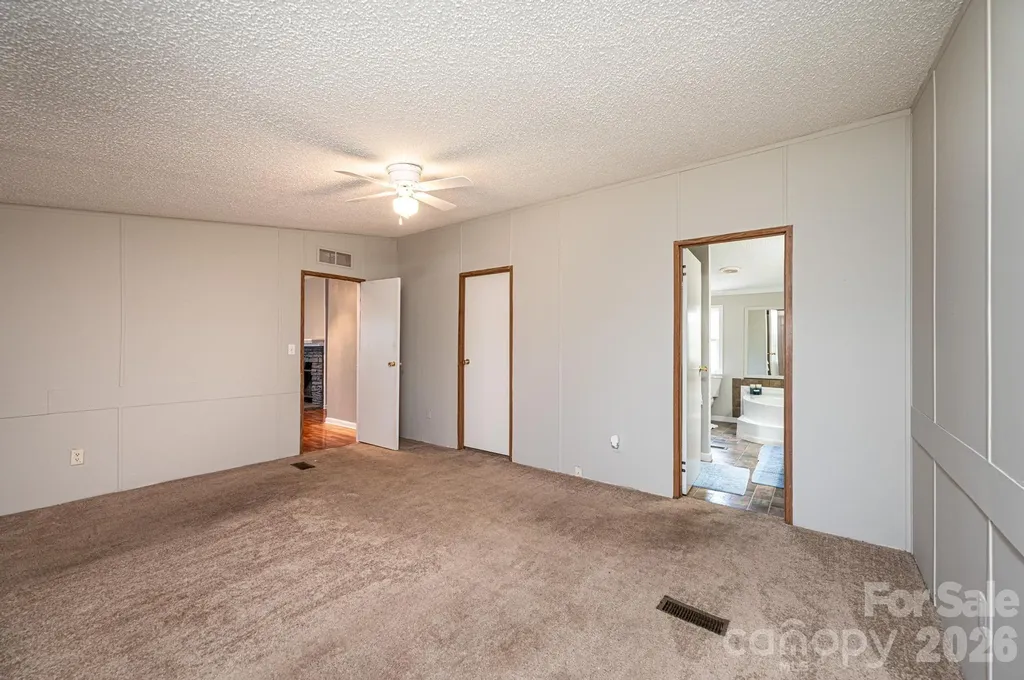 3825 Berry Creek Circle Granite Falls NC 28630