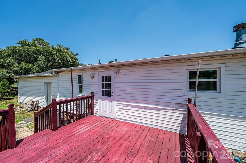 3825 Berry Creek Circle Granite Falls NC 28630