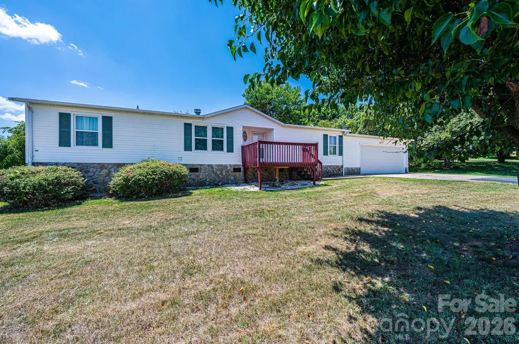 3825 Berry Creek Circle Granite Falls NC 28630