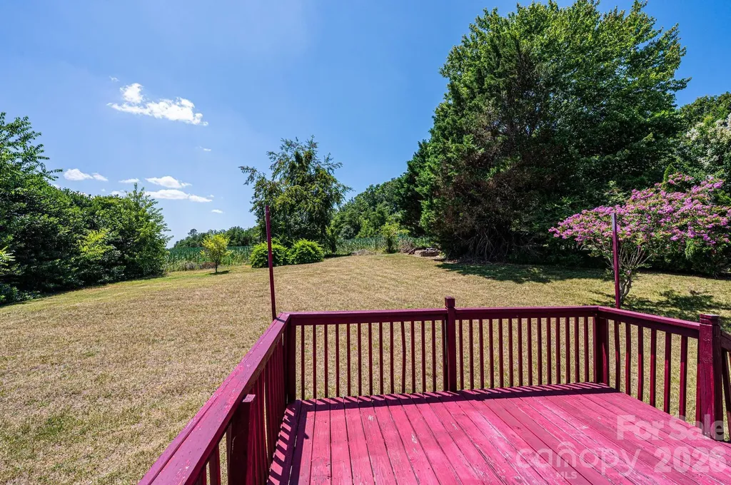 3825 Berry Creek Circle Granite Falls NC 28630
