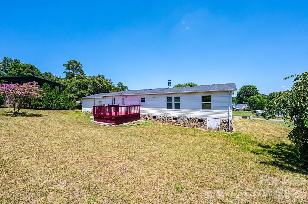 3825 Berry Creek Circle Granite Falls NC 28630
