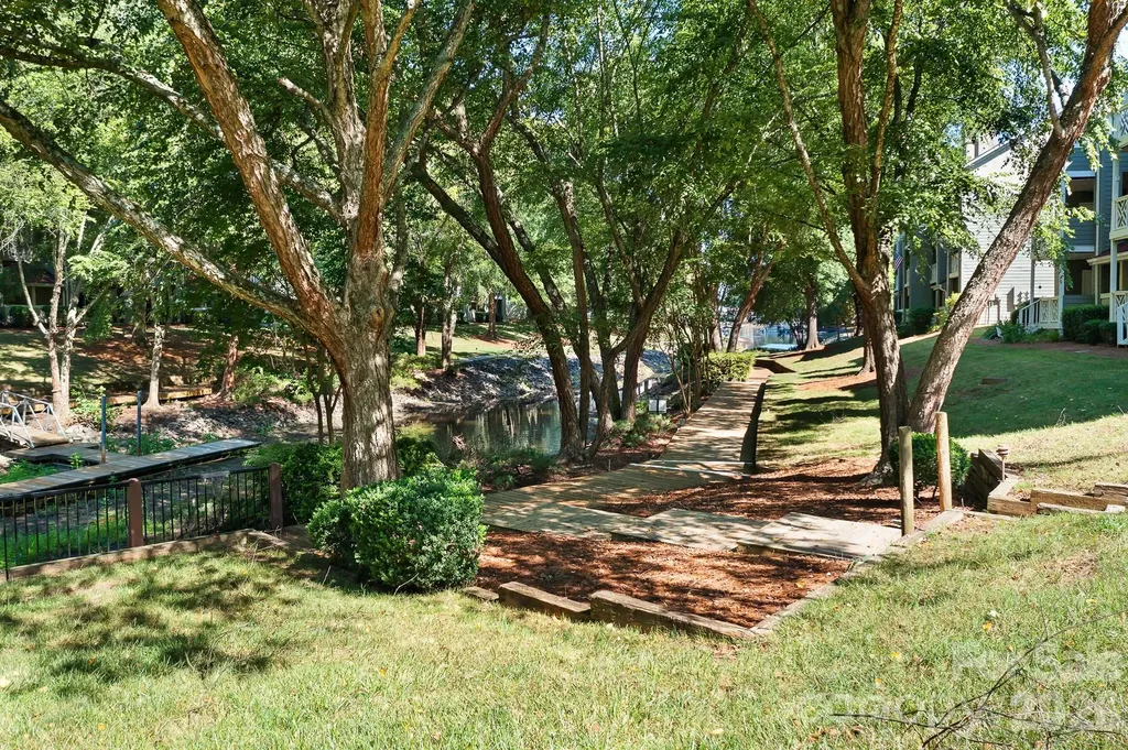 19843 Henderson Road Cornelius NC 28031