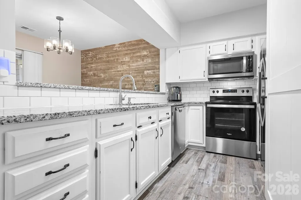 19843 Henderson Road Cornelius NC 28031