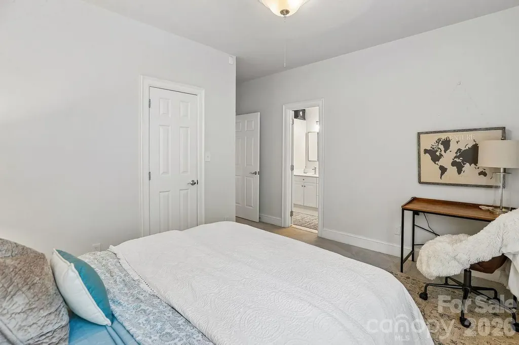 8507 Brownes Pond Lane Charlotte NC 28277