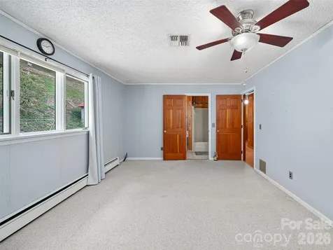 1065 Upper Pig Pen Road Green Mountain NC 28740