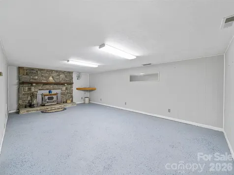 1065 Upper Pig Pen Road Green Mountain NC 28740