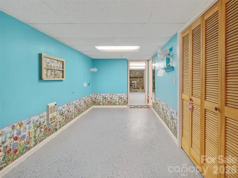 1065 Upper Pig Pen Road Green Mountain NC 28740