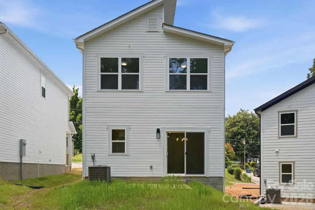 116 7th Avenue SE Hickory NC 28602