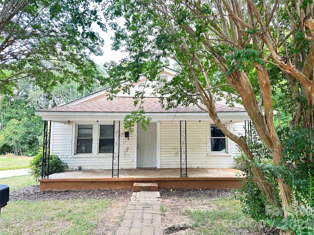216 W Shannonhouse Street Shelby NC 28152