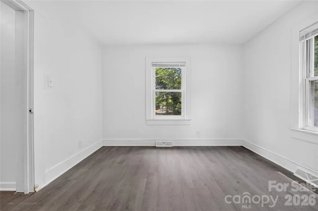 216 W Shannonhouse Street Shelby NC 28152