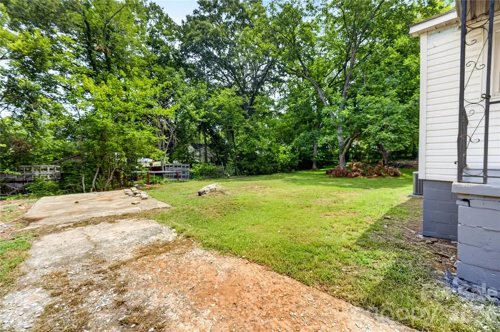 216 W Shannonhouse Street Shelby NC 28152