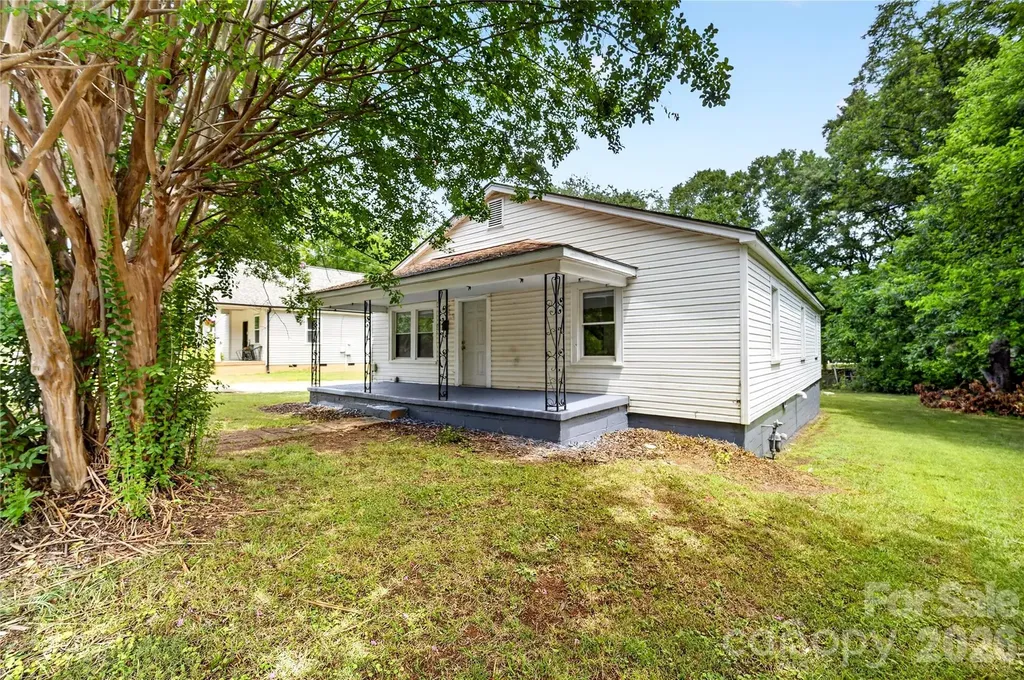 216 W Shannonhouse Street Shelby NC 28152