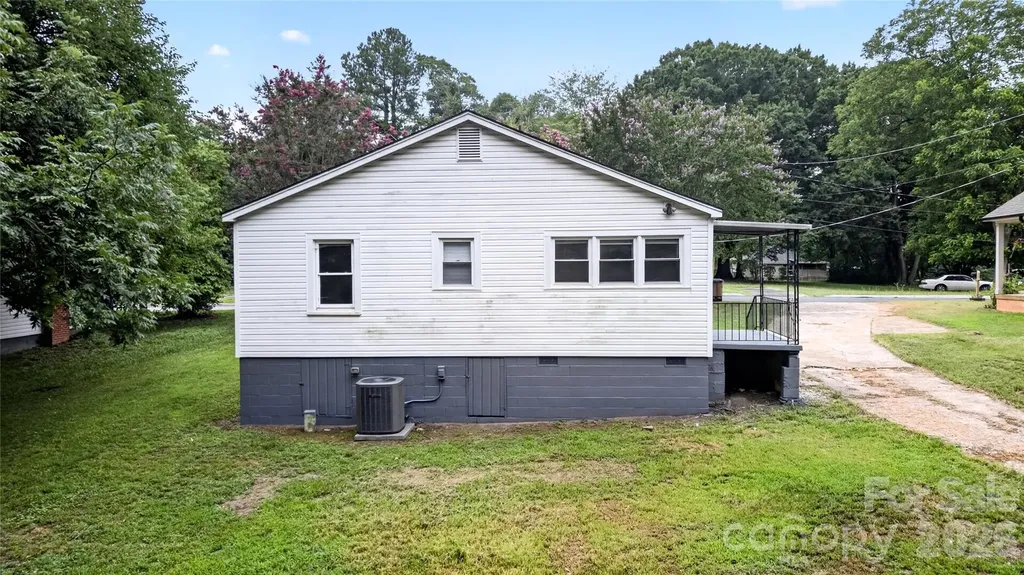 216 W Shannonhouse Street Shelby NC 28152