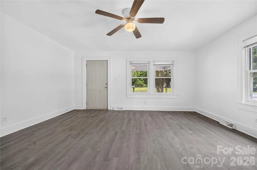 216 W Shannonhouse Street Shelby NC 28152