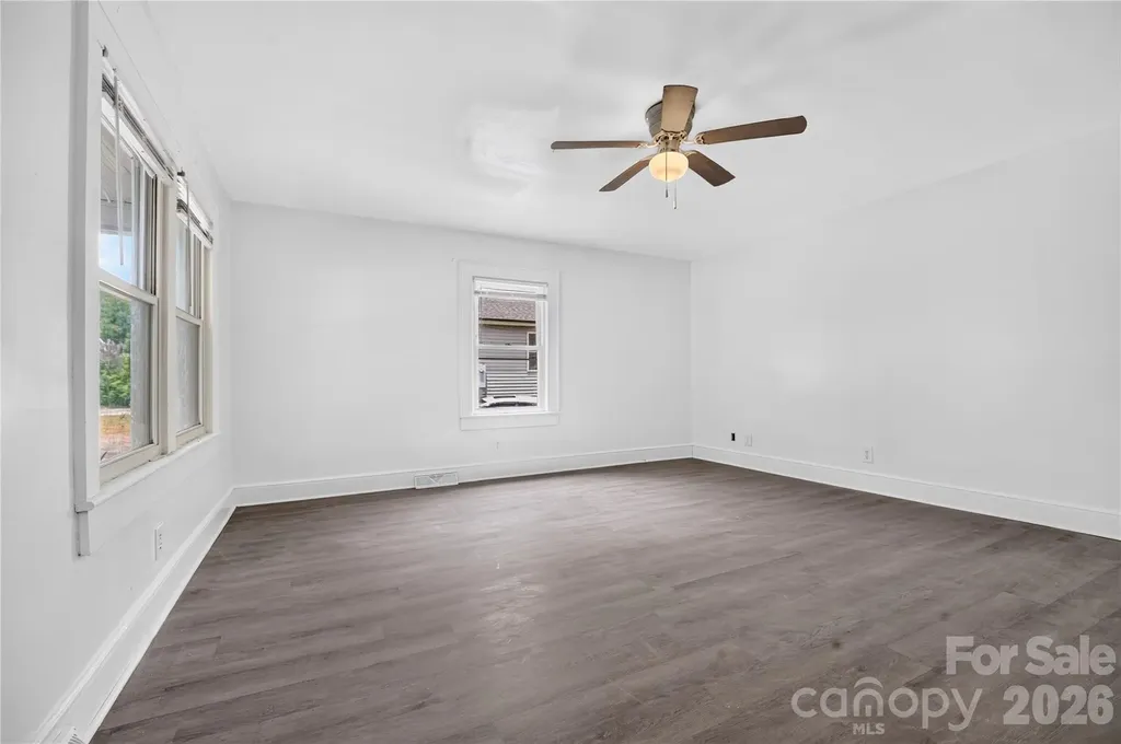 216 W Shannonhouse Street Shelby NC 28152