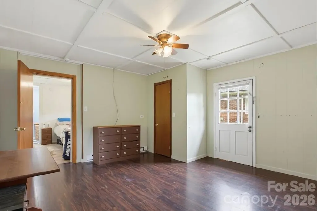 2541 Dellwood Road Waynesville NC 28786
