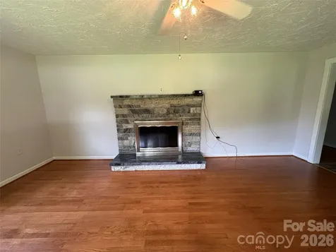 2541 Dellwood Road Waynesville NC 28786