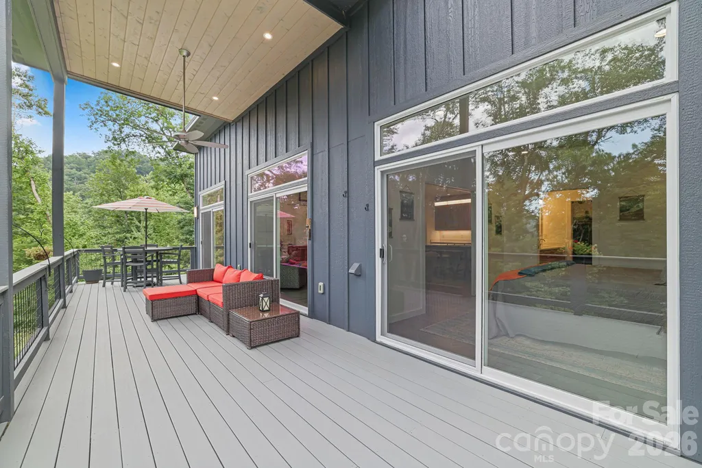 337 Leatherbreeches Drive Tuckasegee NC 28783