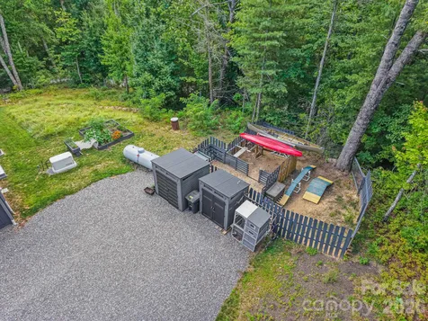 337 Leatherbreeches Drive Tuckasegee NC 28783