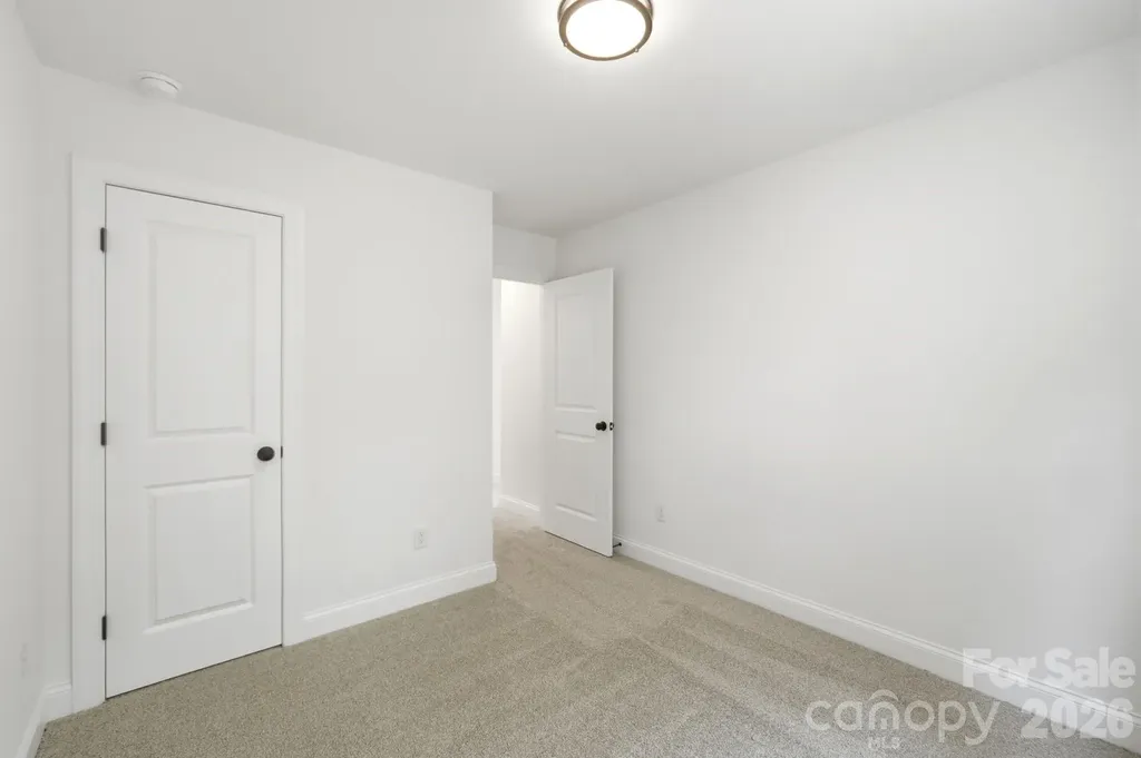 114 7th Avenue SE Hickory NC 28602