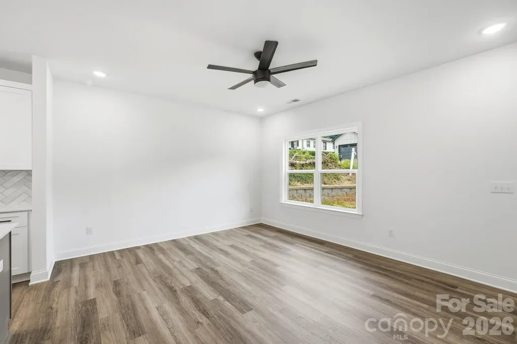 114 7th Avenue SE Hickory NC 28602