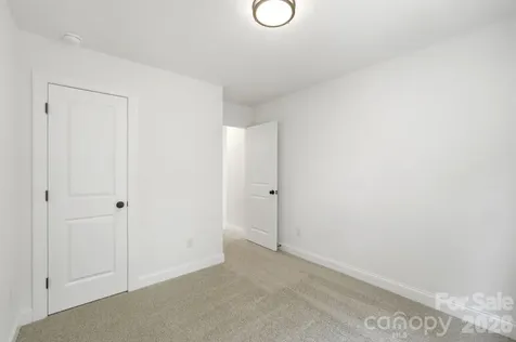 114 7th Avenue SE Hickory NC 28602