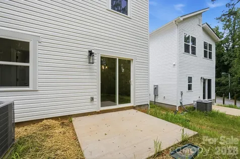 114 7th Avenue SE Hickory NC 28602