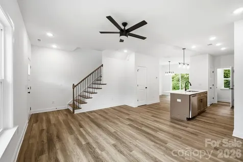 114 7th Avenue SE Hickory NC 28602