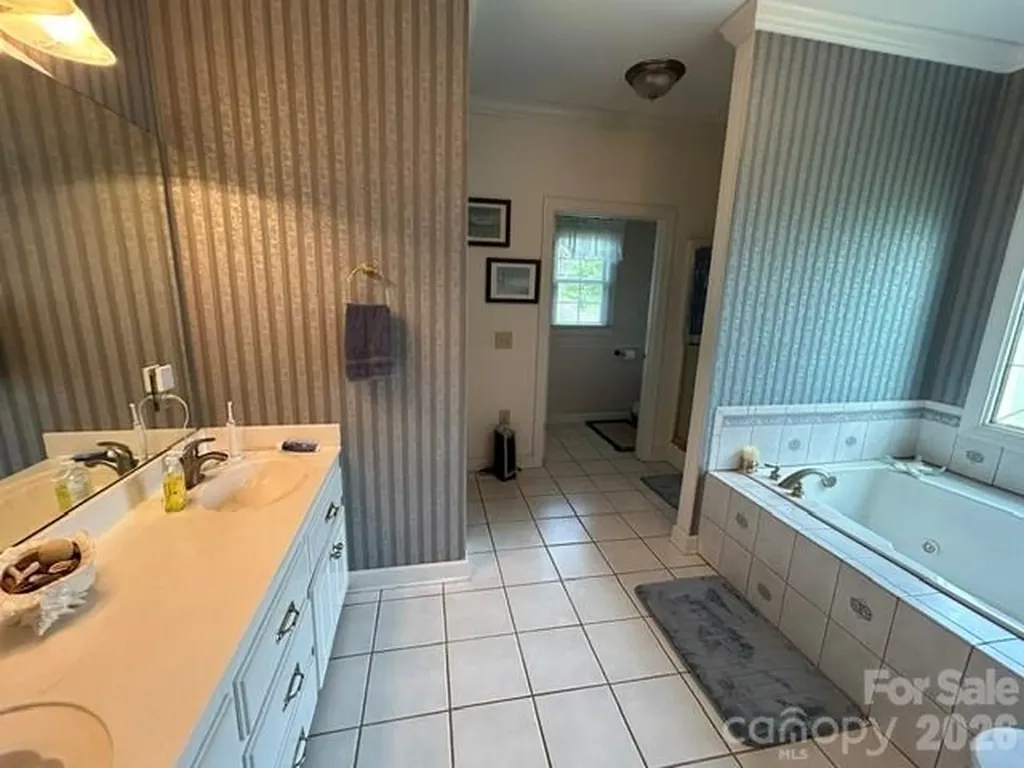 343 Countryside Drive Forest City NC 28043