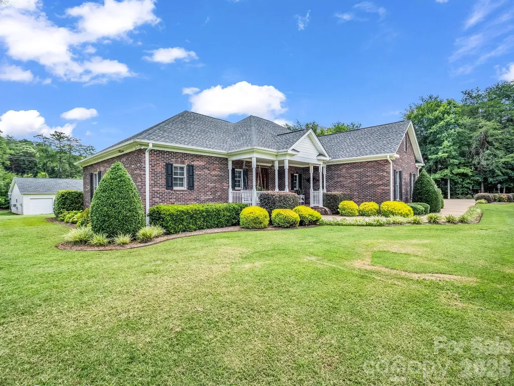 343 Countryside Drive Forest City NC 28043