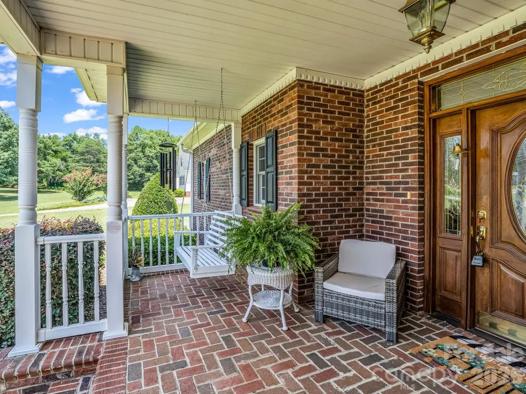 343 Countryside Drive Forest City NC 28043