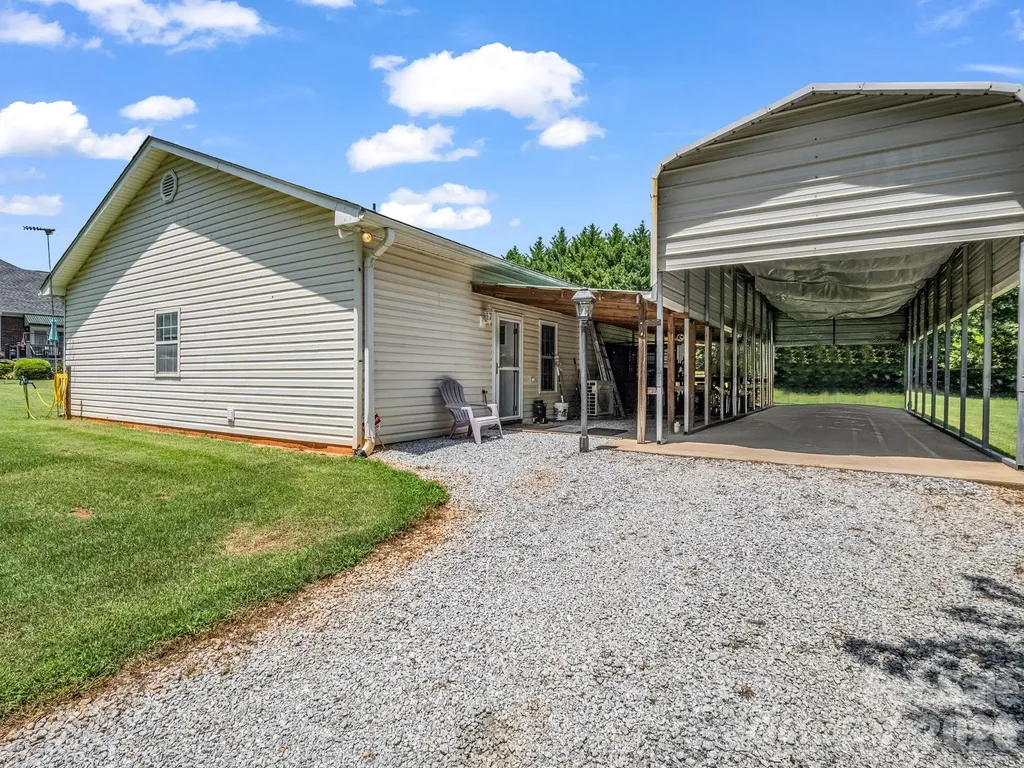 343 Countryside Drive Forest City NC 28043