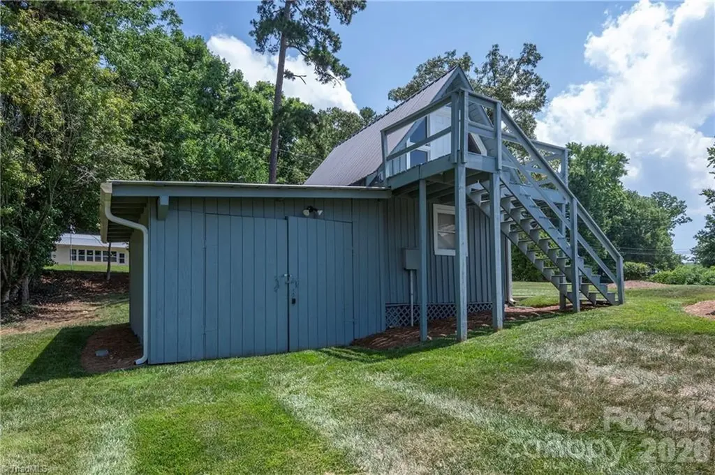 2113 Warf Road Lexington NC 27292