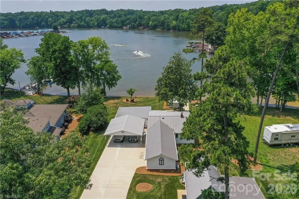 2113 Warf Road Lexington NC 27292