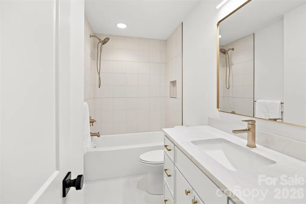 2600 Vardall Court Charlotte NC 28226