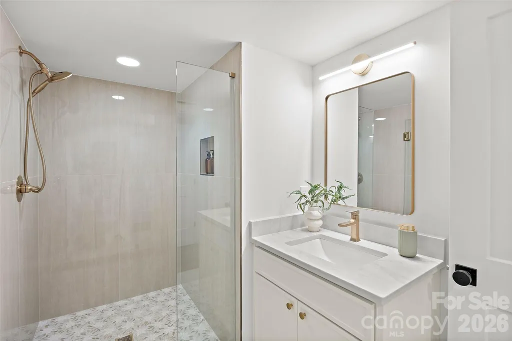 2600 Vardall Court Charlotte NC 28226