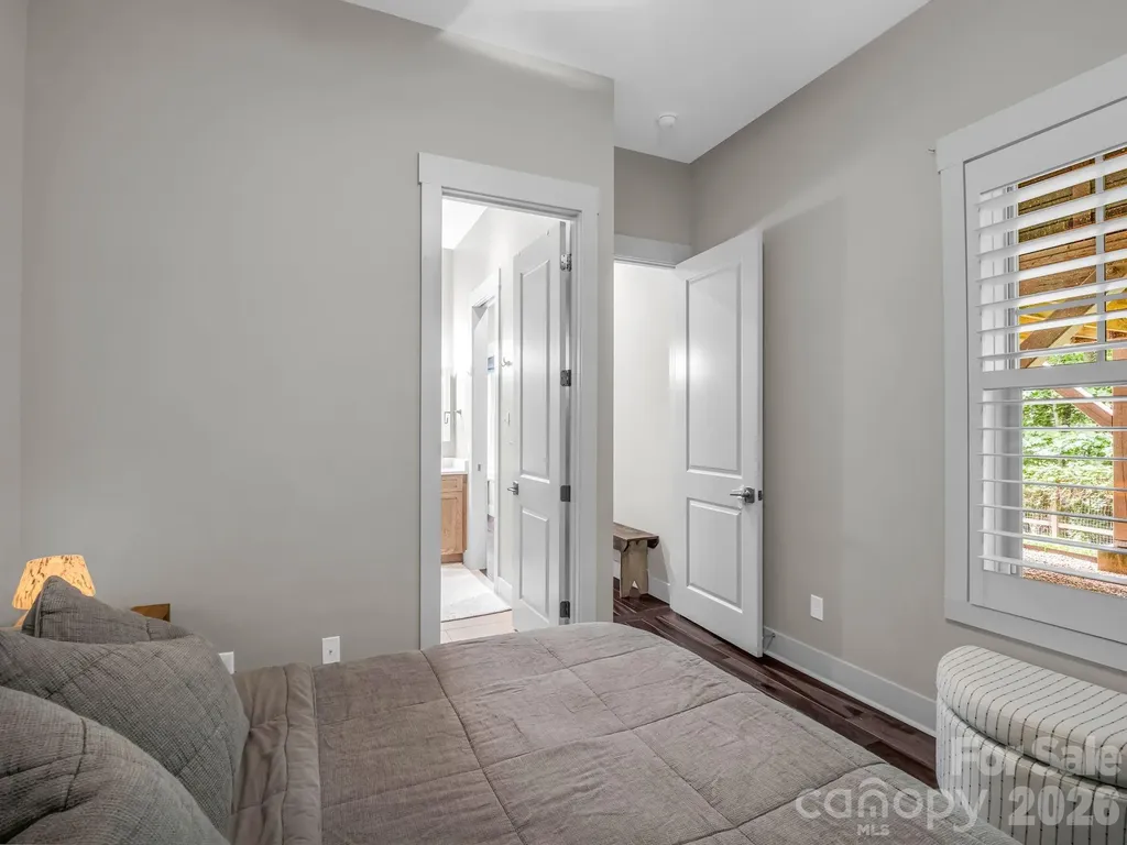 122 Cisco Road Asheville NC 28805