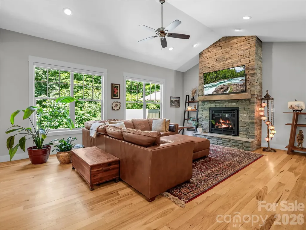 122 Cisco Road Asheville NC 28805