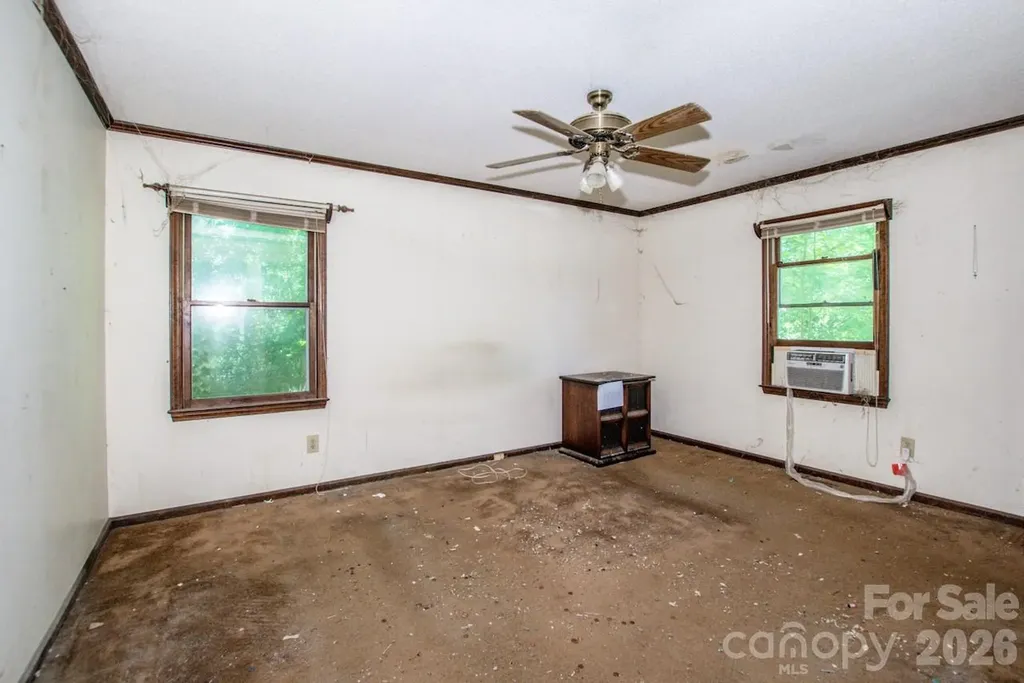 648 Tracy Lane Gastonia NC 28056