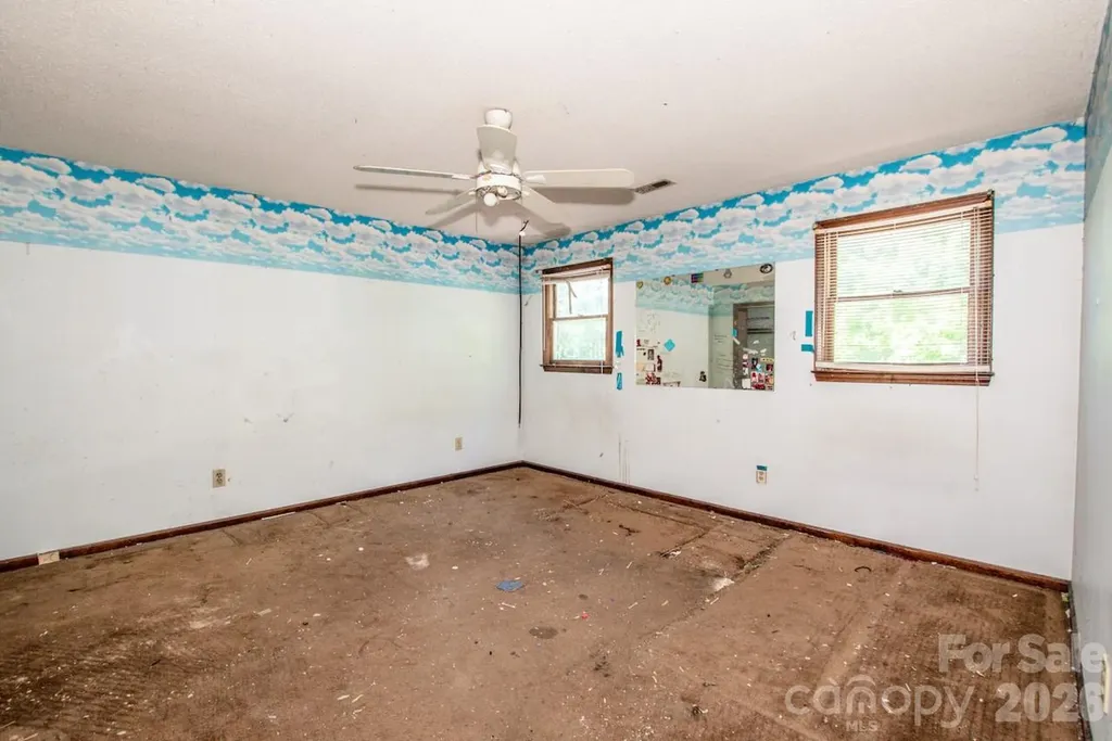 648 Tracy Lane Gastonia NC 28056