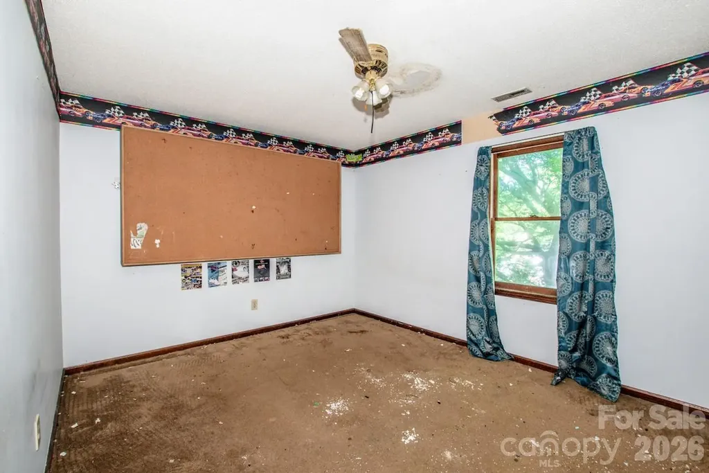 648 Tracy Lane Gastonia NC 28056