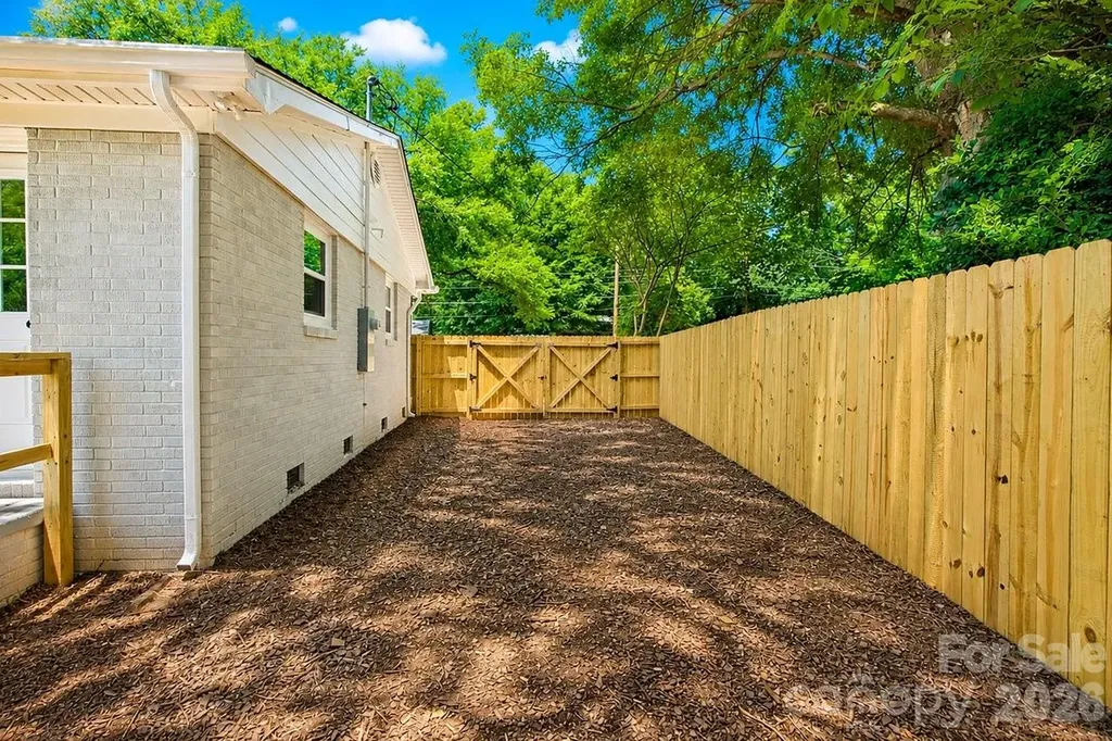 2513 Westgrove Drive Charlotte NC 28208