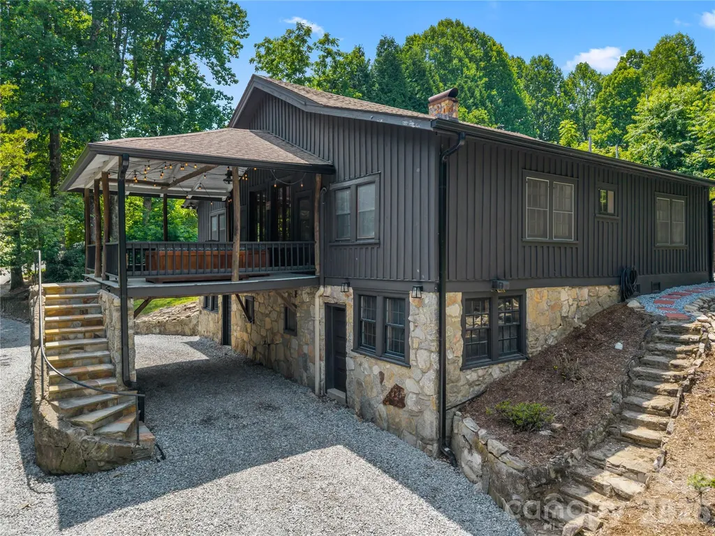 150 Indian Cave Park Road Hendersonville NC 28739