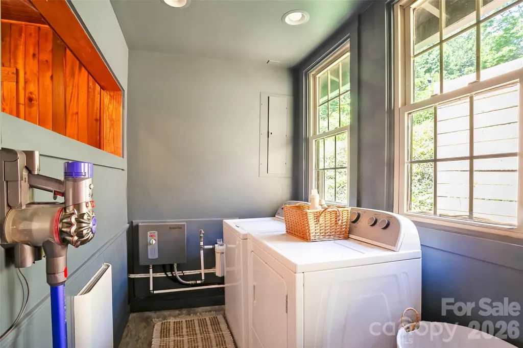 150 Indian Cave Park Road Hendersonville NC 28739