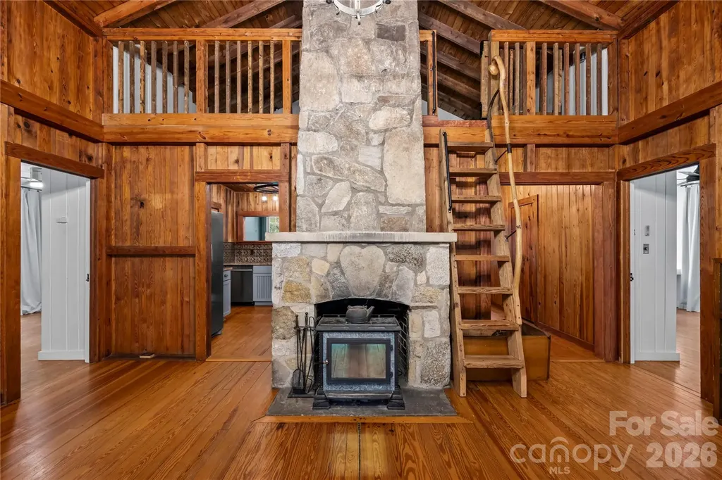 150 Indian Cave Park Road Hendersonville NC 28739