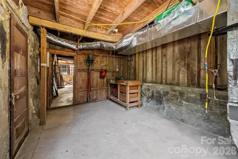 150 Indian Cave Park Road Hendersonville NC 28739