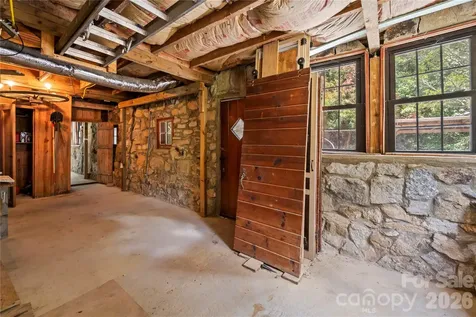 150 Indian Cave Park Road Hendersonville NC 28739